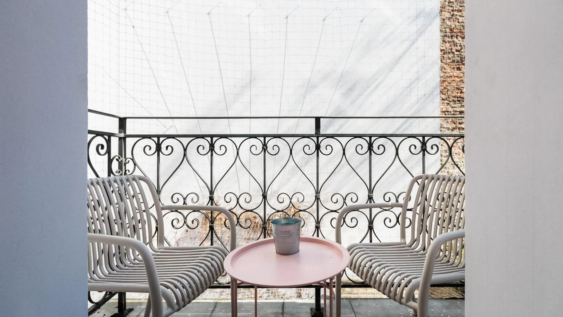 Spacious & Modern 6 Bedroom Apartment - Around The Main Market Square - By Upstairs Krakow