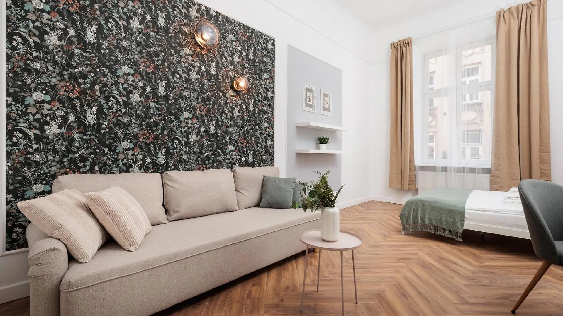 Spacious & Modern 6 Bedroom Apartment - Around The Main Market Square - By Upstairs 크라쿠프