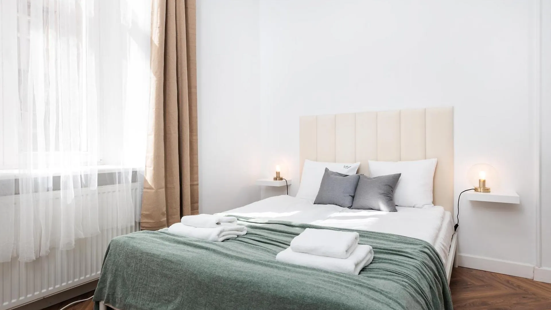 Spacious & Modern 6 Bedroom Apartment - Around The Main Market Square - By Upstairs 크라쿠프